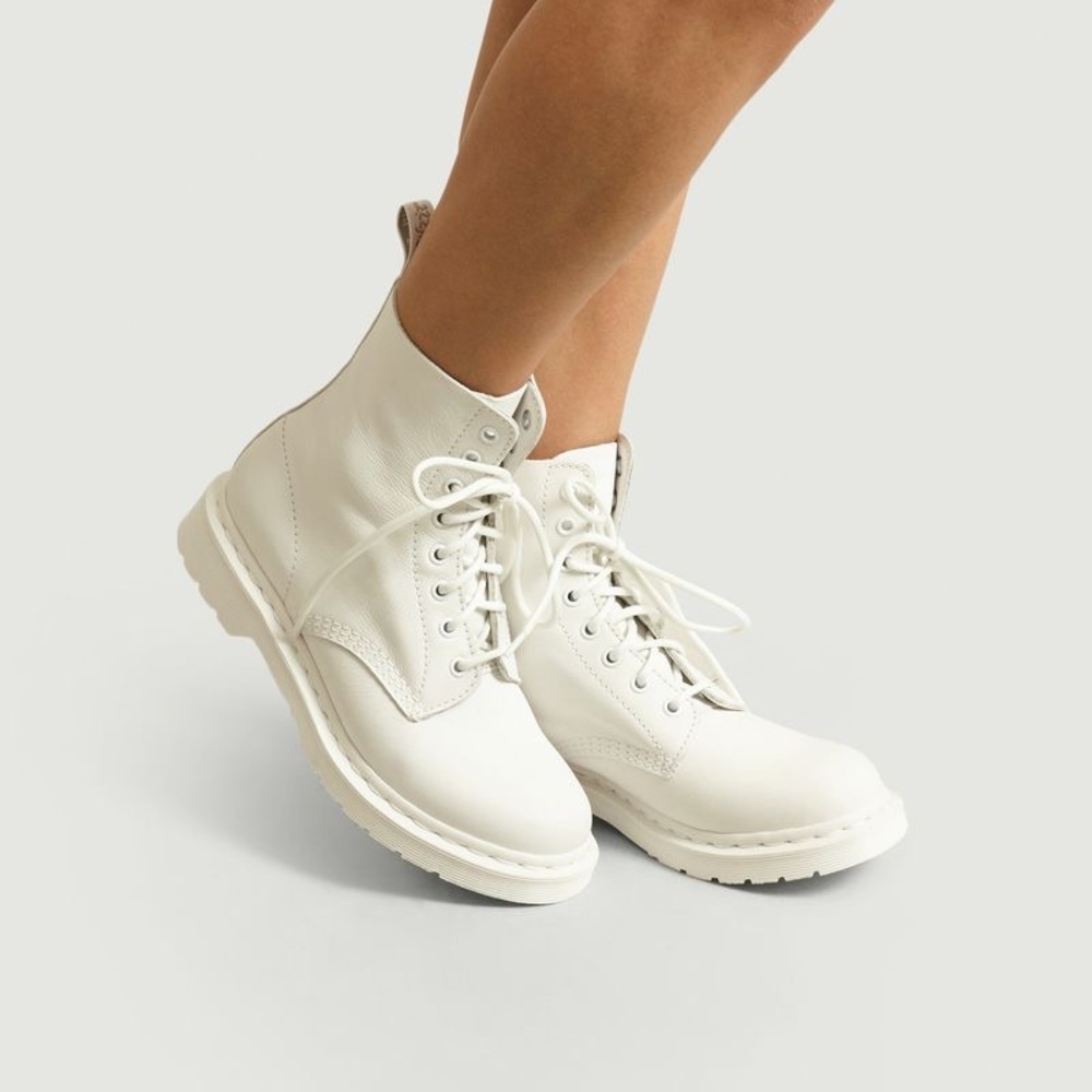 Dr. Martens 1460 Smooth PATENT LEATHER LACE UP Combat BOOTS Size 5 Mono White